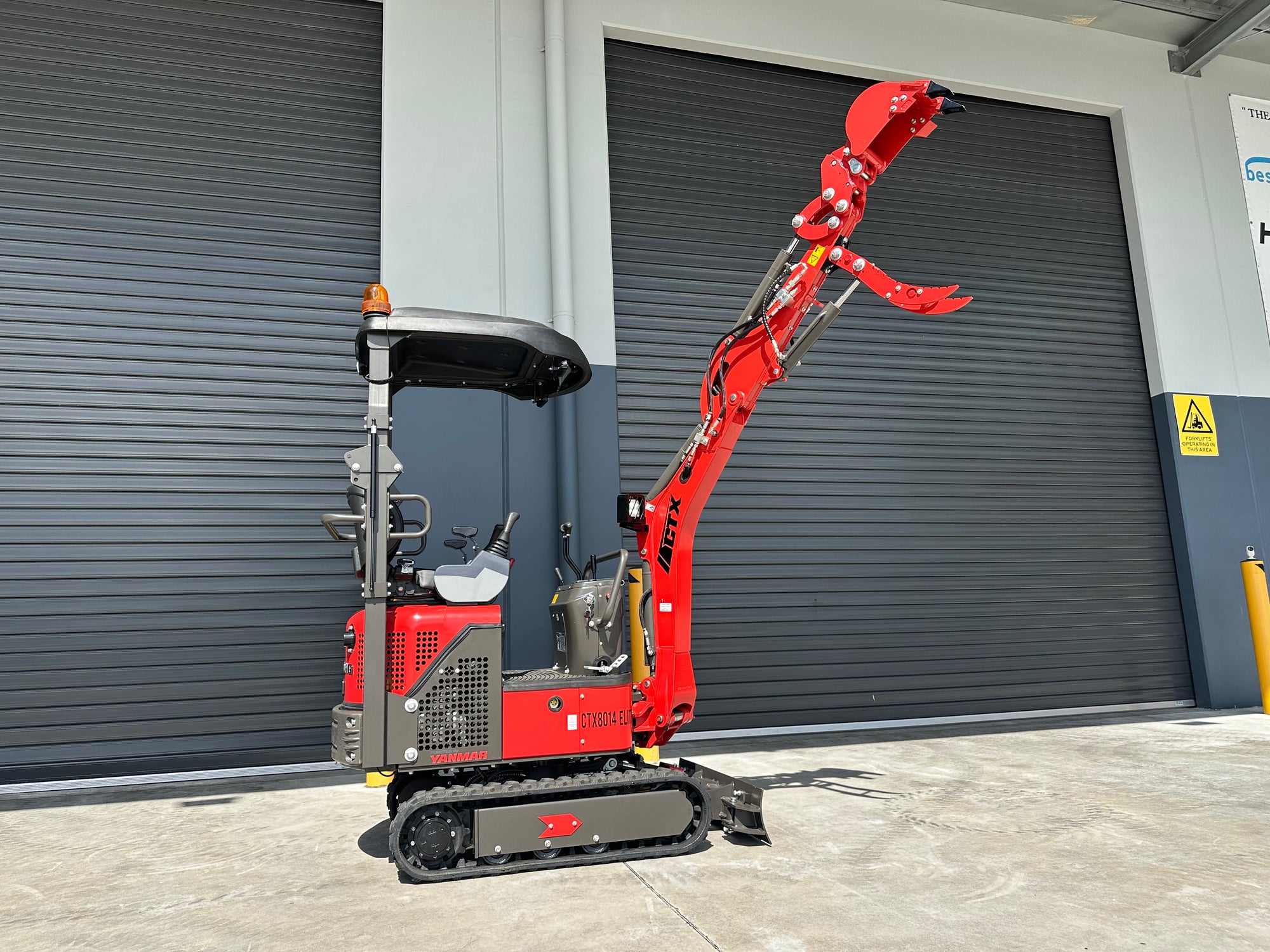 HAIHONG CTX8014 ELITE 1.4T YANMAR DIESEL - MINI EXCAVATOR