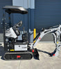 HAIHONG CTX8000 1.1T KOOP DIESEL - MINI EXCAVATOR Includes 200mm Bucket, Hydraulic Thumb Grab & Spring Quick Hitch