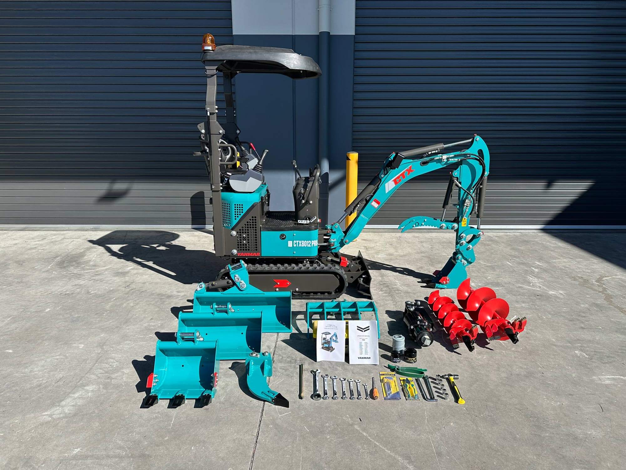 Haihong-CTX8012PRO-Mini-Excavator-Digger-and-Bundle-Set