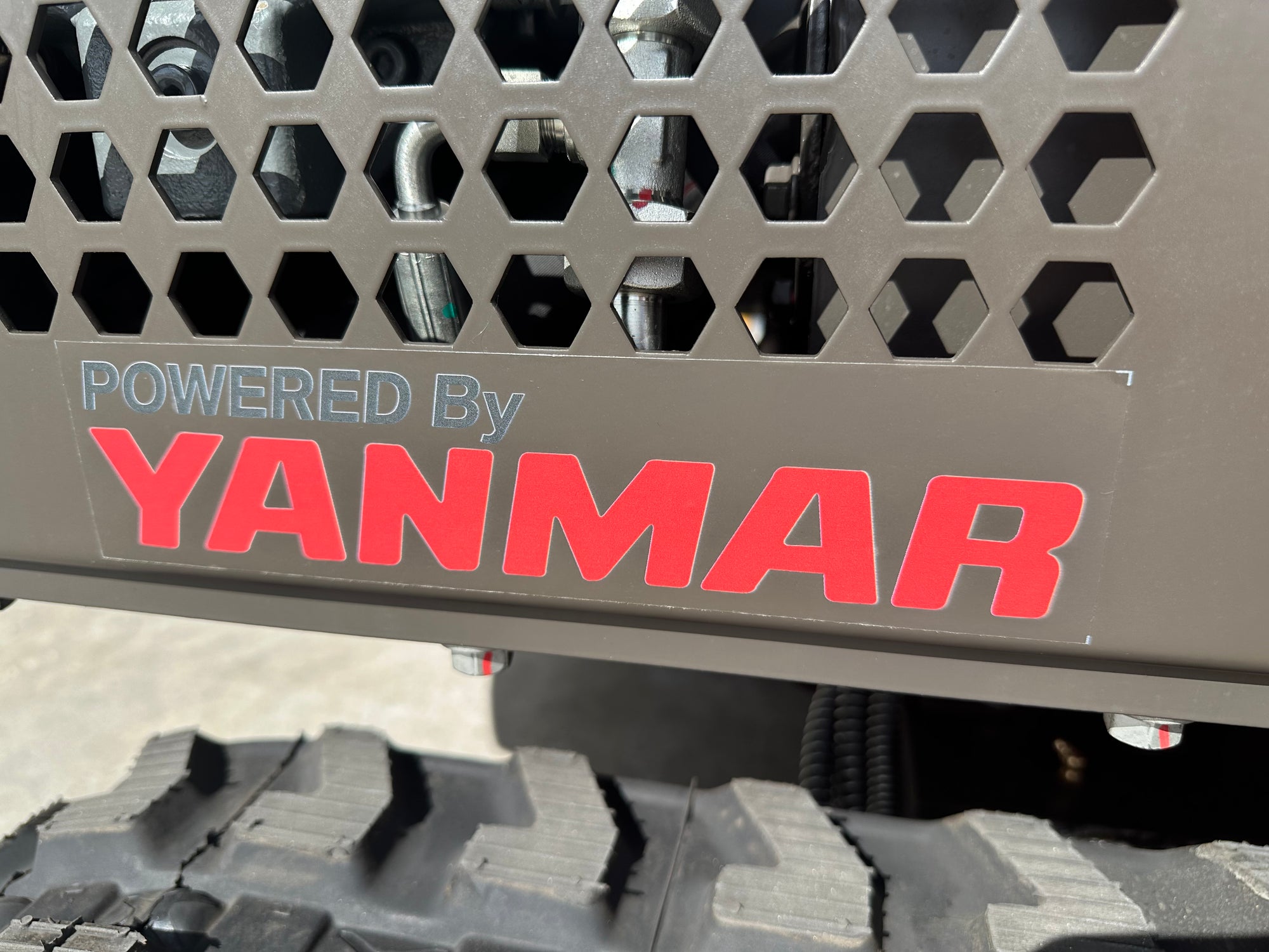 HAIHONG CTX8014 ELITE 1.4T YANMAR DIESEL - MINI EXCAVATOR